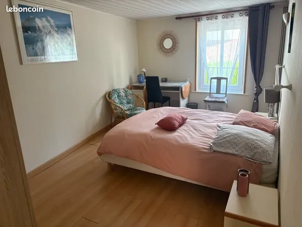 Belle chambre spacieuse Epinal