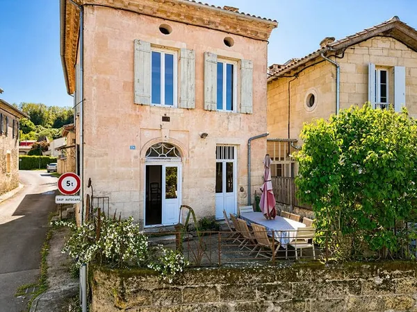 Maison 8 pièces 200 m²