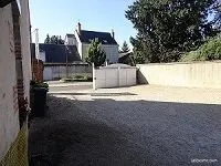 T2 meublé 36 m2 Sud Loire cour parking