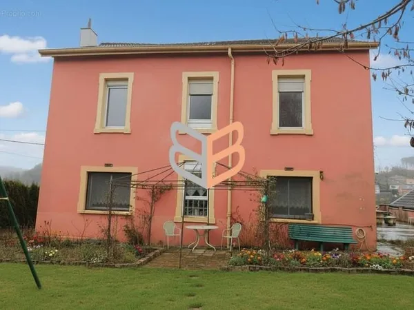 Appartement 3 pièces 240 m²