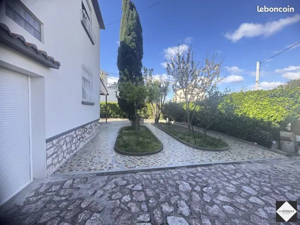 Maison de ville 7 pièces 170 m²