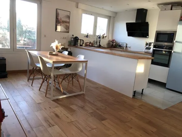 HOUPLINES MAISON BEL ETAGE