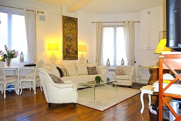 ANTIBES ALBERT 1ER 3 PIÈCES EN DUPLEX A 2 PAS DES PLAGES