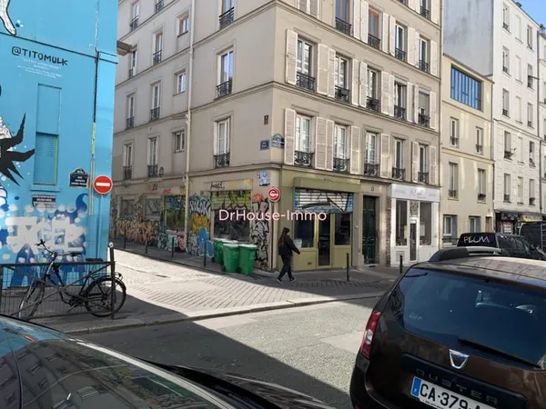 Local commercial de bureaux de 32m2/ Paris X proche canal.