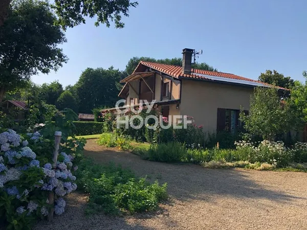 Maison des années 90 dans un magnifique jardin de 2000m2 à GARROSSE - MORCENX-LA-NOUVELLE (40110)