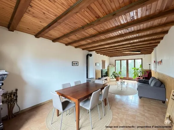 Maison individuelle, grand terrain