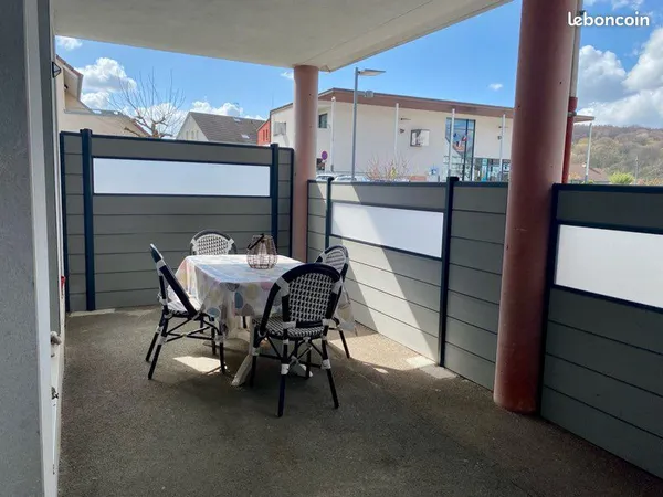 Appartement T3 / T4 - 93 m² lumineux avec terrasse - Essert centre