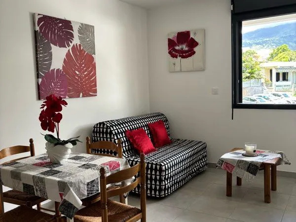 Studio neuf meublé à louer 23m2