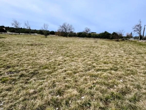 Terrain 1160 m²