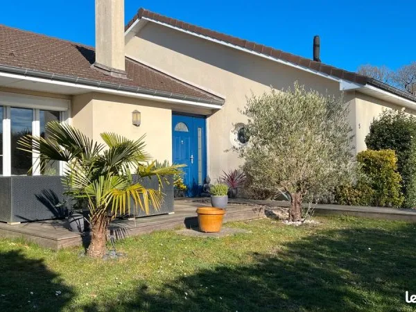 A vendre maison st nom la breteche