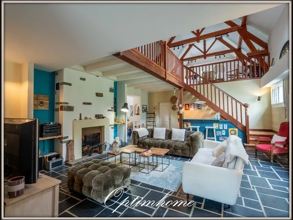 Maison à vendre 8 pièces LA CHAPELLE SUR ERDRE (44)