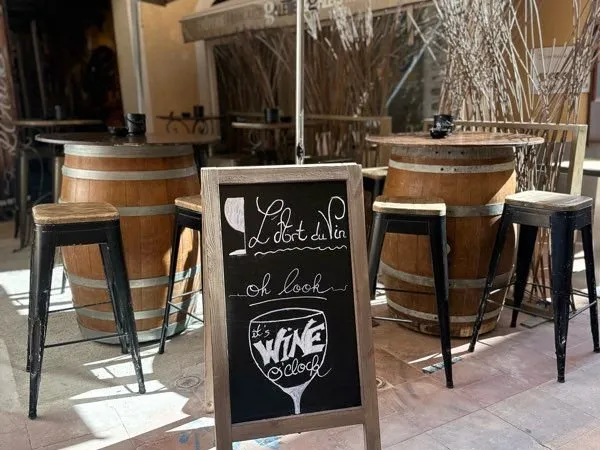 À VENDRE - Fonds de commerce Bar à Vin - Emplacement N°1 Menton