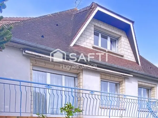 Maison individuelle avec sous-sol complet, jardin bien exposé et 4 chambres