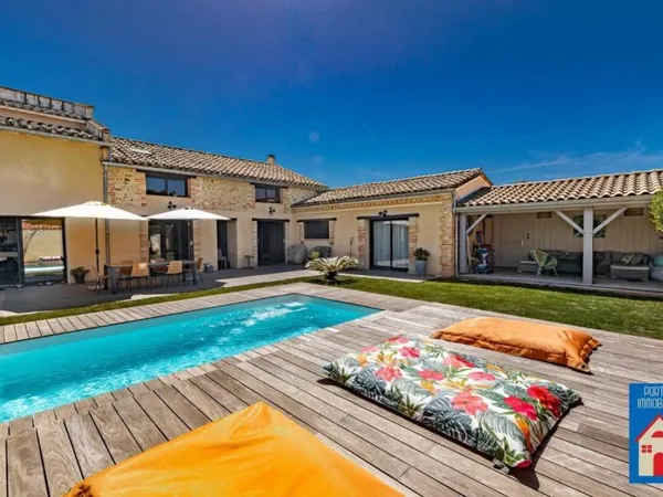Maison - 230m ²