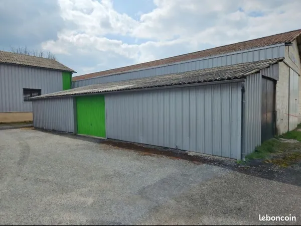 A louer local de 80m² à ONET-LE-CHÂTEAU