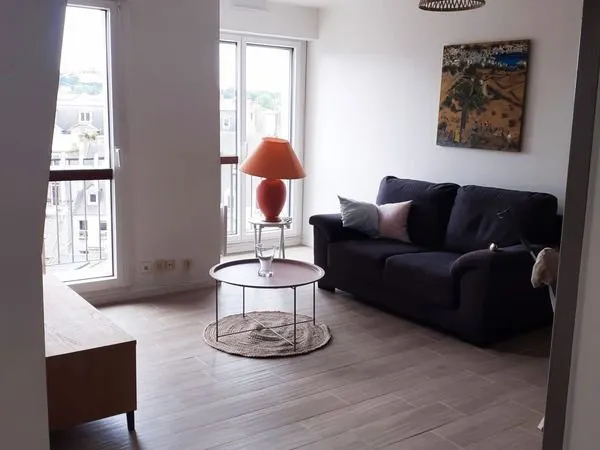 Duplex T2 lumineux avec balcon - Hyper centre Cherbourg