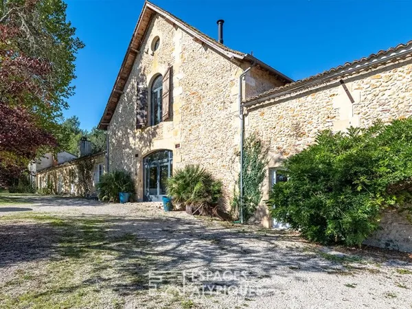 Ancien chai transformé en loft XXL à Bergerac