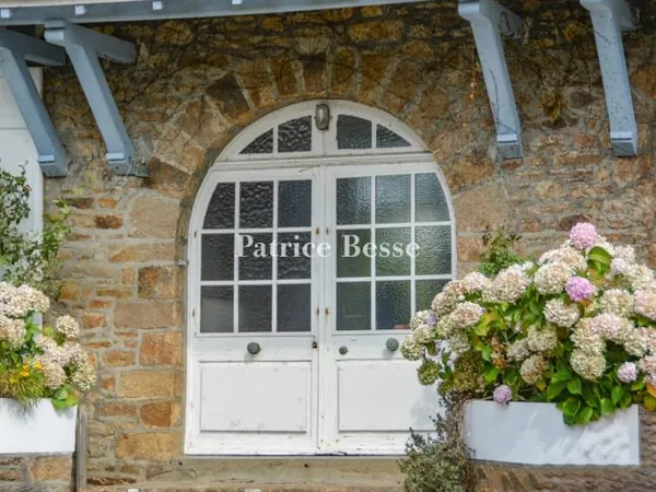 Maison 10 pièces 222 m²