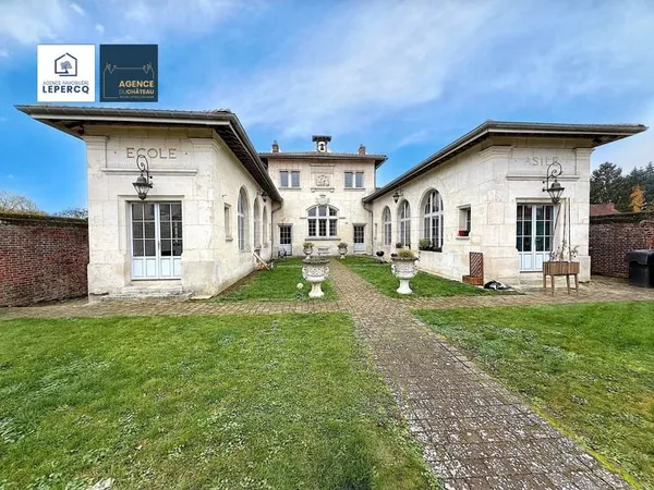 Manoir - 7 appartements - 654 m²