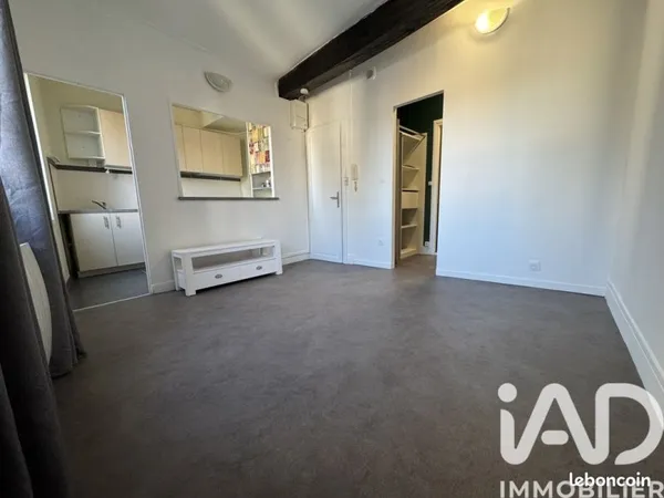 Studio 1 pièce 24 m²