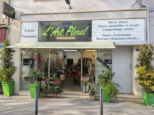 Local 1 pièce 110 m²