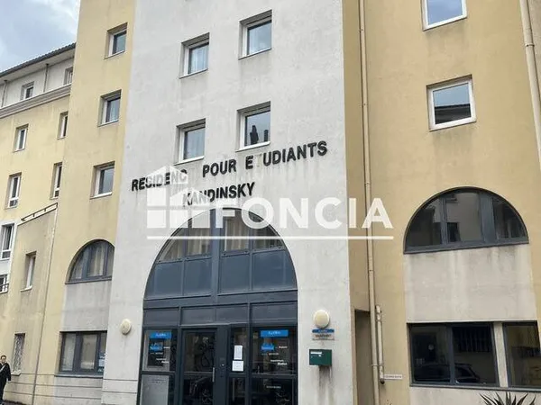 Studio 1 pièce 18 m²