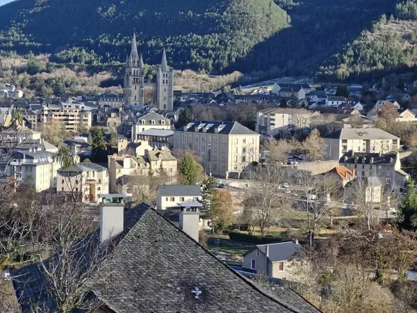 F2 proche Centre-Ville de Mende dans quartier calme et ensoleillé