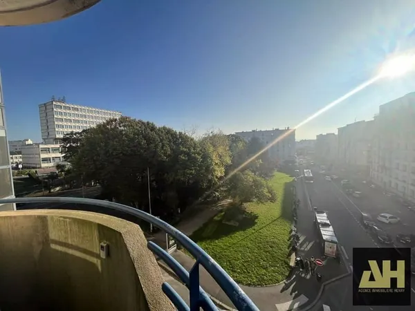 BREST - QUARTZ- BRANDA - GARE - ASCENSEUR
