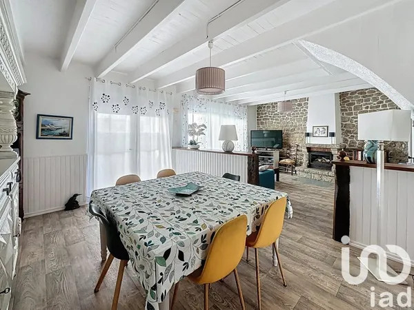 Maison 8 pièces 143 m²