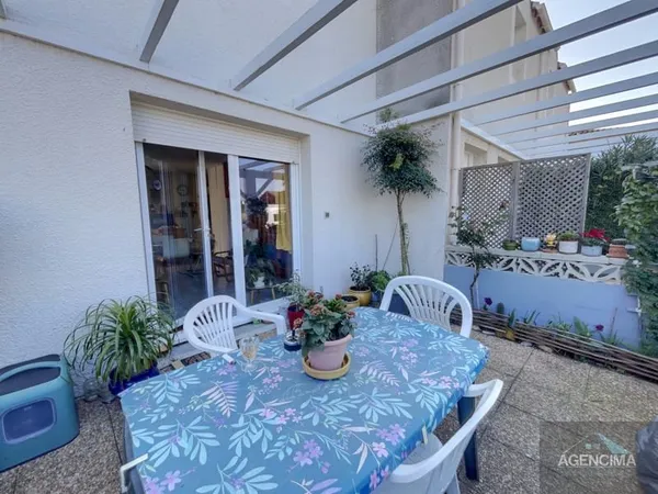 Petite maison à deux pas de l'étang