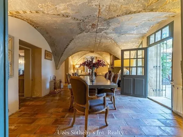 Uzès Pont du Gard - Maison de charme avec jardin et piscine