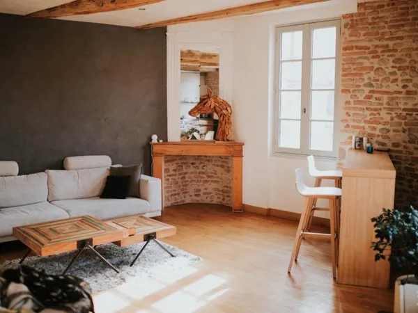 Bel appartement avec gros potentiel