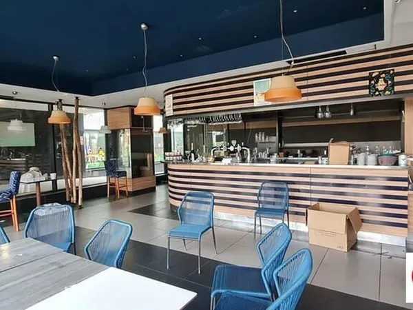 Local commercial 342 m²
