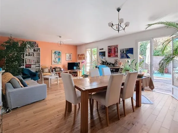 Maison 7 pièces 136 m²
