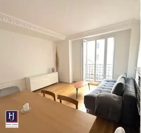 AUTEUIL SUD - 63 m² rénové avec 2 chambres au 4ème étage avec ascenseur