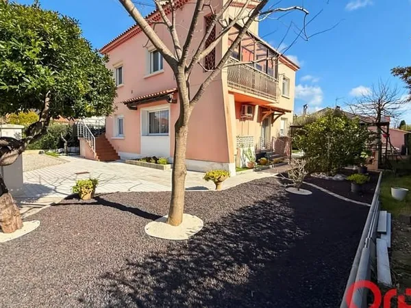 Maison 7 pièces 148 m²