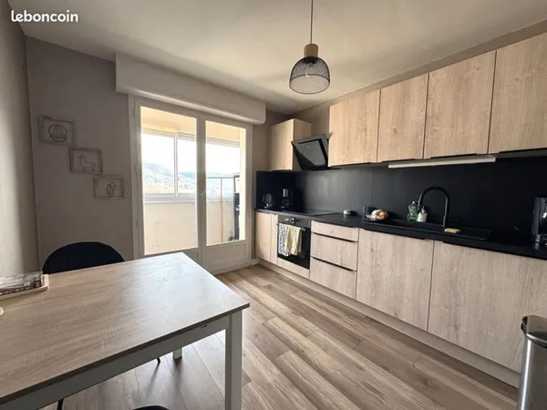 Appartement 4 pièces 97 m²