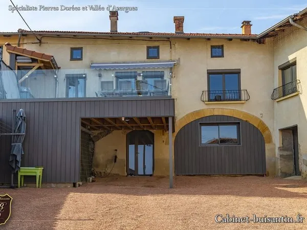 Maison en pierres rénovée avec cachet