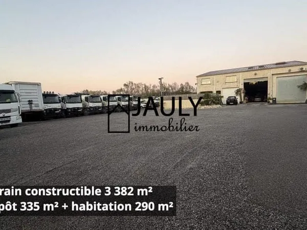 TERRAIN 3 382 m² Const. + Entrepot + logement F8