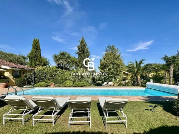 Maison de luxe 7 pièces 240 m²
