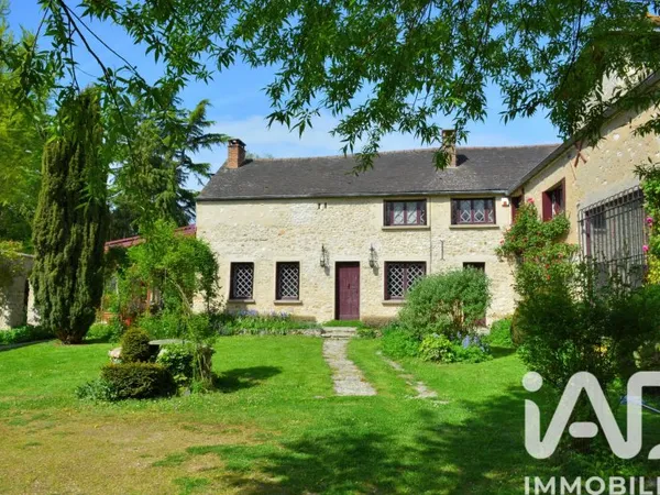 Maison 10 pièces 315 m²