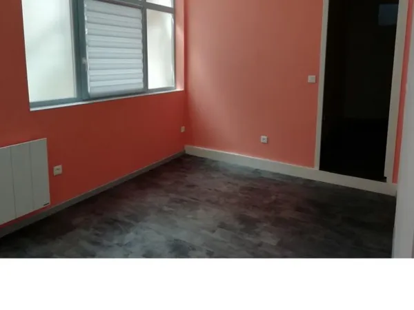 LOCATION TULLE T1 bis de 30 m²