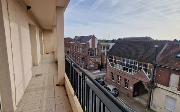 Appartement 83m2 - 3 chambres - balcon - Centre Ville