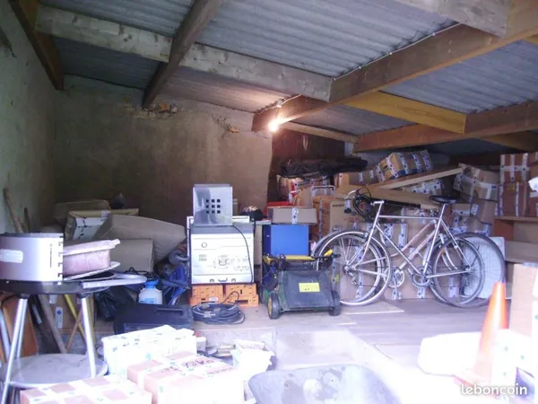 Garde meuble,box,stockage ,garage PRIX BAS + prêt remorque