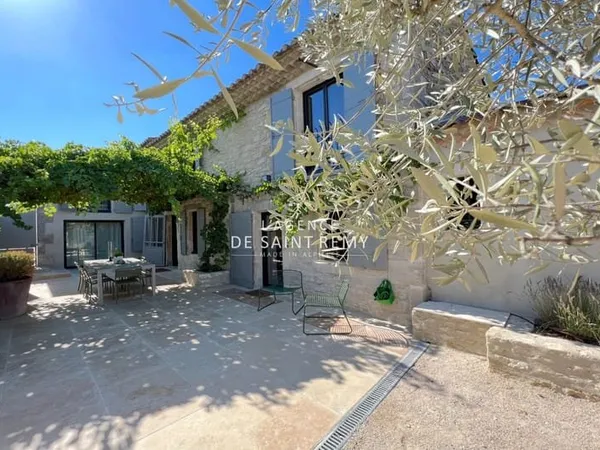 Exclusivité - Mas à vendre à Saint-Rémy-de-Provence, au coeur d