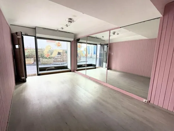 Bien Commercial À Vendre