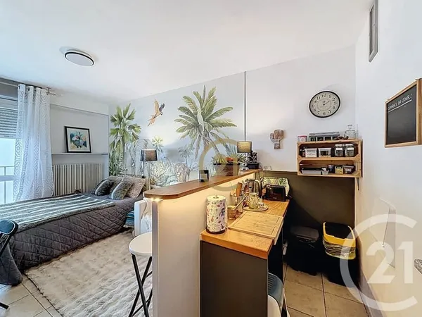 Studio 1 pièce 22 m²