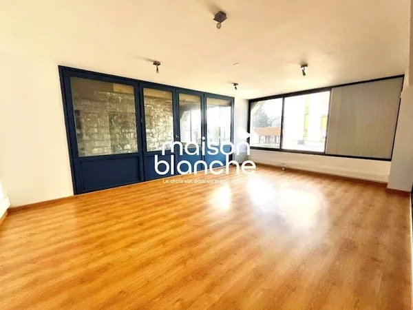 Local professionnel 177 m²