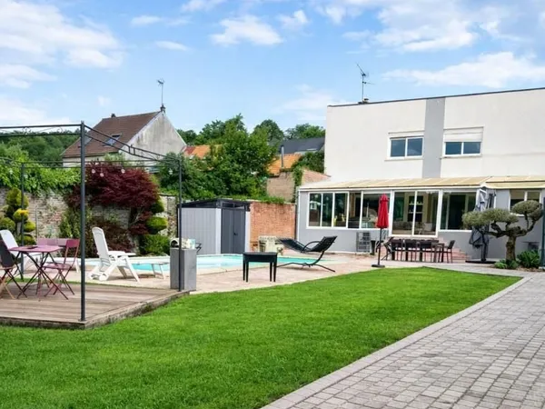 Maison 5 pièces 264 m²
