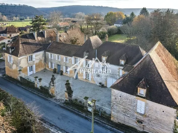 Maison 11 pièces 435 m²
